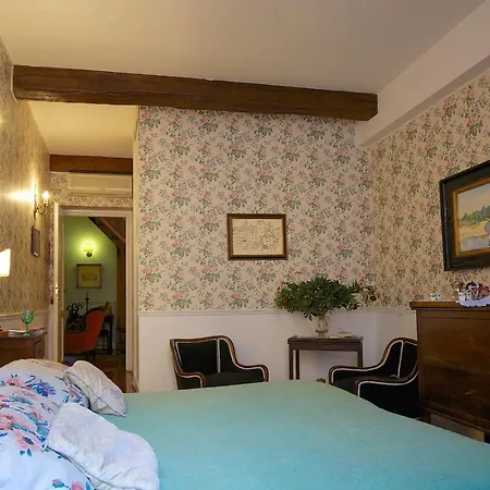 Arco Dei Tolomei B&B