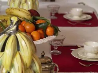 Arco Dei Tolomei B&B